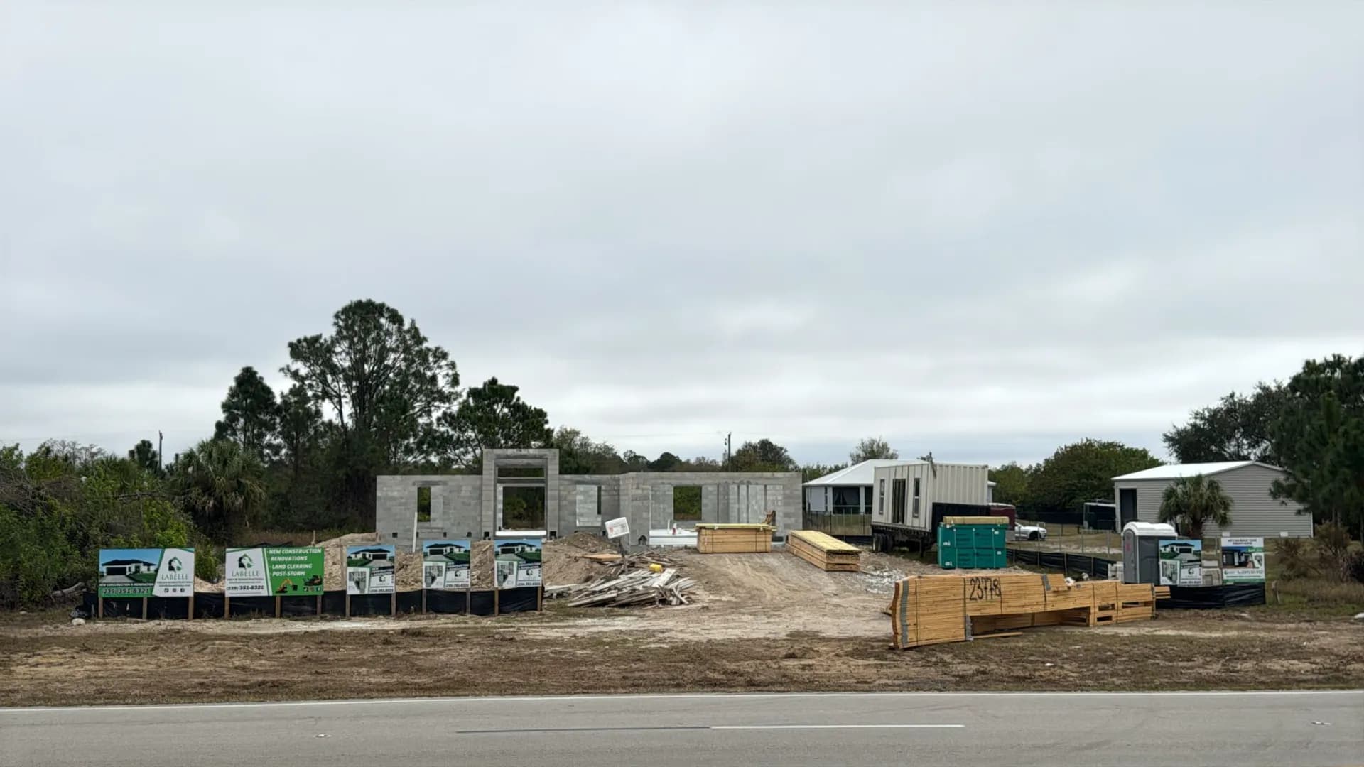 Vreeland roofing service, type null color null.