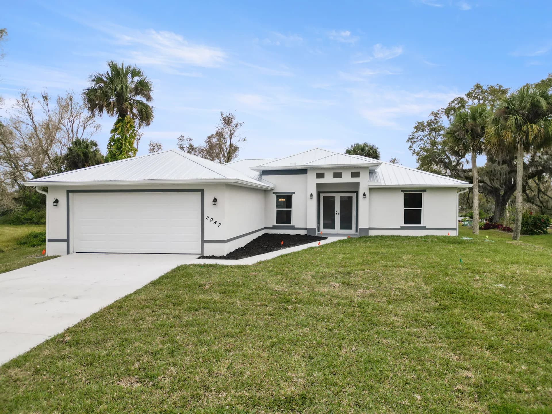 Vreeland roofing service, type metal color White.